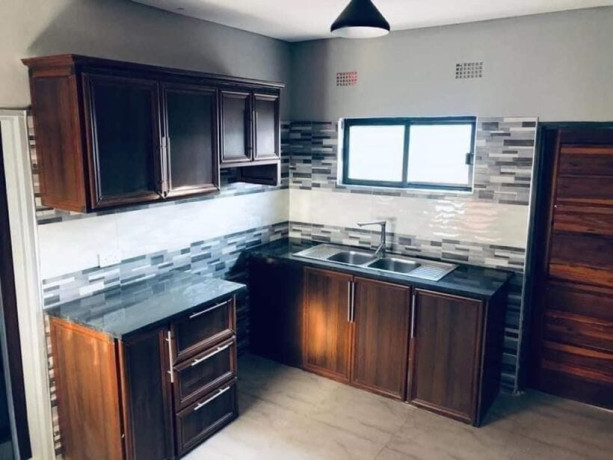 3-bedroom-flat-for-rent-in-meanwood-ndeke-big-0