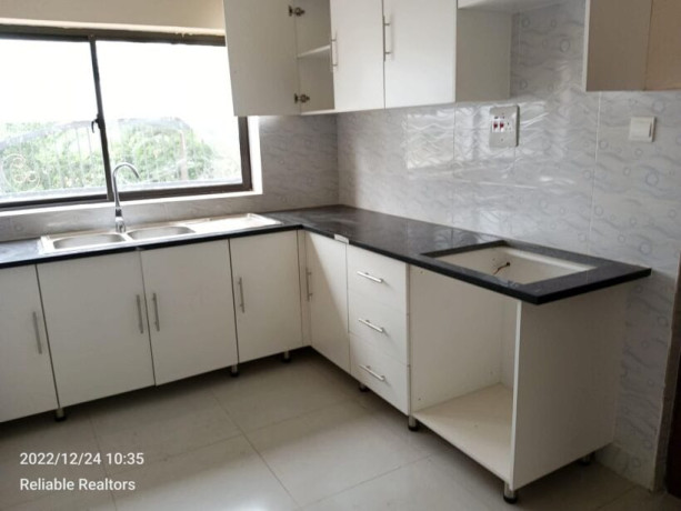 3-bedroom-flat-for-rent-in-chalala-big-4