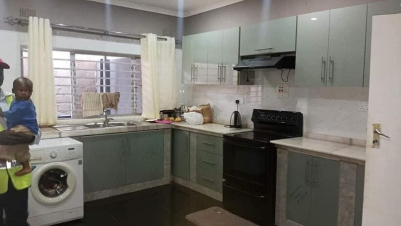 spacious-3-bedroom-flat-for-rent-in-chalala-big-1