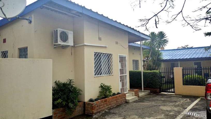 flat-for-rent-in-rhodes-park-big-2