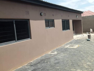 3 Bedroom Flat for Rent in Makeni Bonaventure