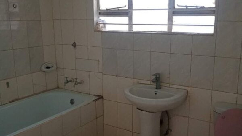 3-bedroom-flat-for-rent-in-chalala-big-7