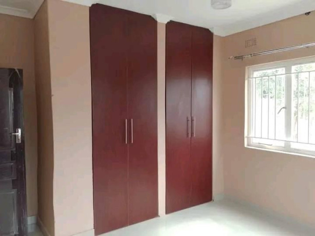 2-bedroom-flat-for-rent-in-ibex-meanwood-big-4