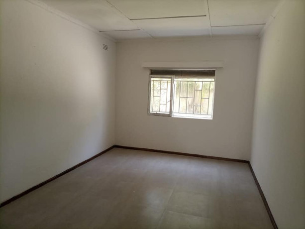 3-bedroom-house-for-rent-in-longacres-big-0