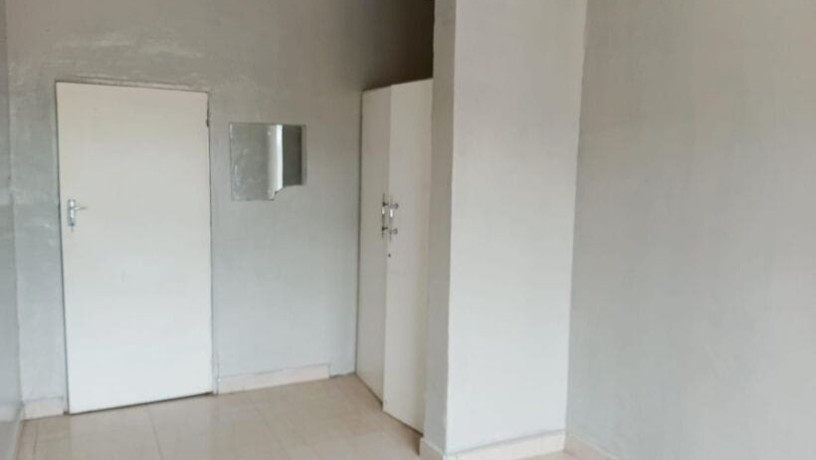 3-bedroom-flat-for-rent-in-chalala-big-7