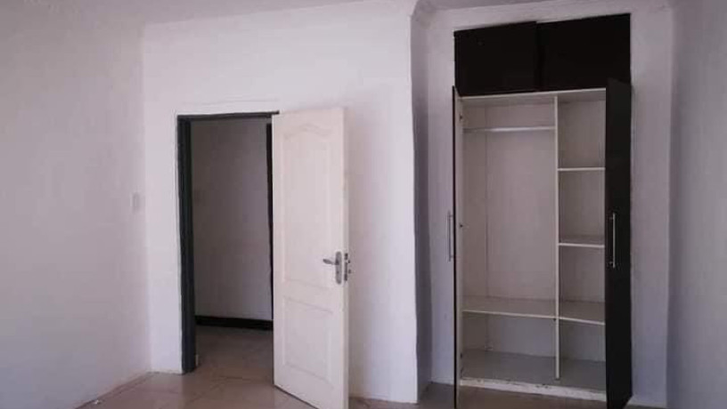 3-bedroom-flat-for-rent-in-libala-big-4