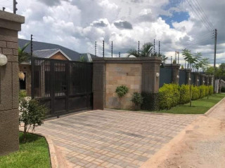 3 Bedroom House For Sale In Ibex Hill