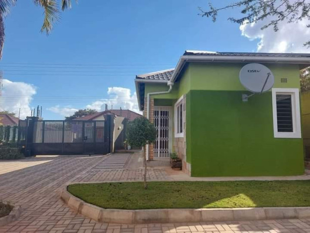 3-bedroom-house-for-sale-in-ibex-hill-big-6