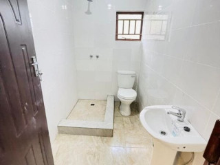 newly-built-2-bedroom-flat-in-new-avondale