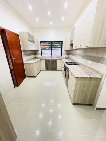 3-bedroom-apartment-for-rent-in-kabulonga-big-5