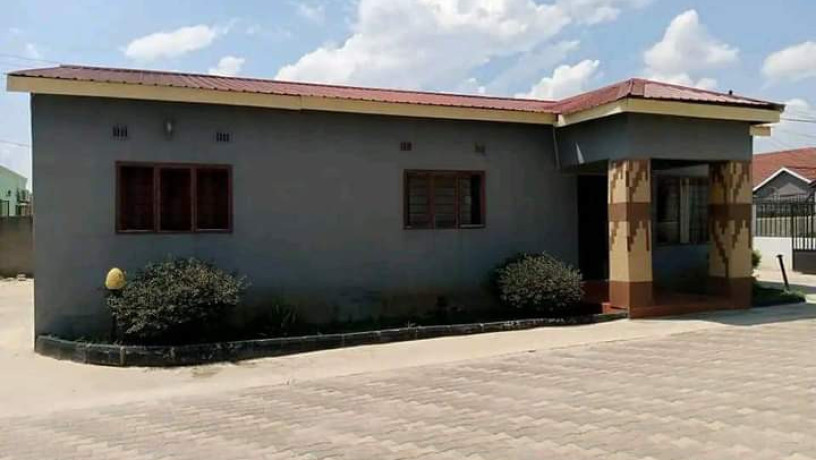 3-bedroom-house-for-rent-in-ibex-hill-big-5