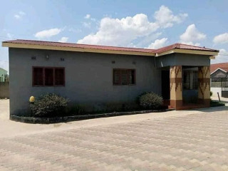 3 Bedroom Flat For Rent In Ibex Hill