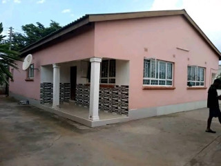 3 Bedroom House For Rent In Lilayi