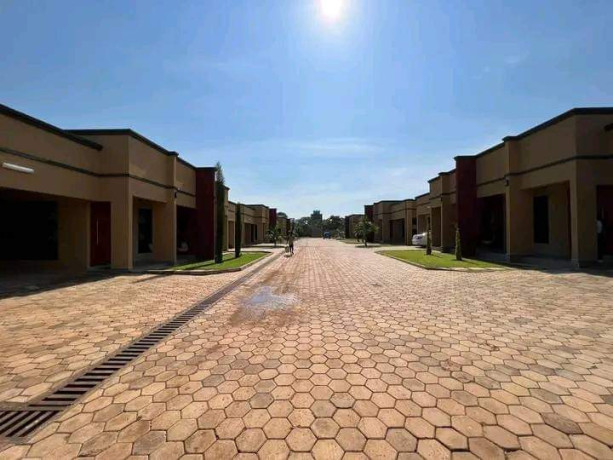 2-bedroom-flat-for-rent-in-makeni-konga-big-2