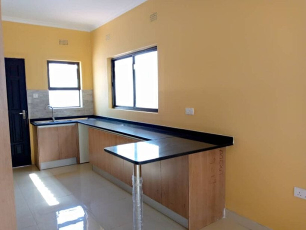 2-bedroom-flat-for-rent-in-makeni-konga-big-1
