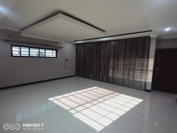 3-bedroom-flats-for-rent-in-chamba-valley-big-5