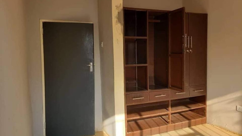 3-bedroom-flat-for-rent-in-lilayi-big-4