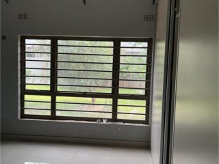 4-bedroom-newly-built-house-for-rent-in-makeni