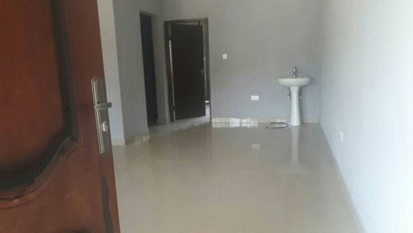 2-bedroom-semi-detached-flat-for-rent-in-minestone-big-3