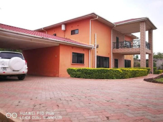 Beautiful 4 Bedroom House For Rent in Eureka Park