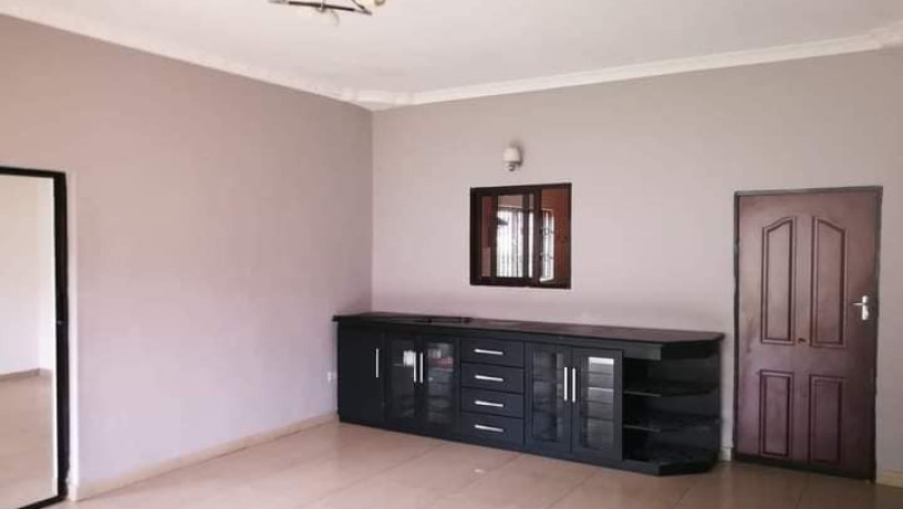 beautiful-4-bedroom-house-for-rent-in-eureka-park-big-3