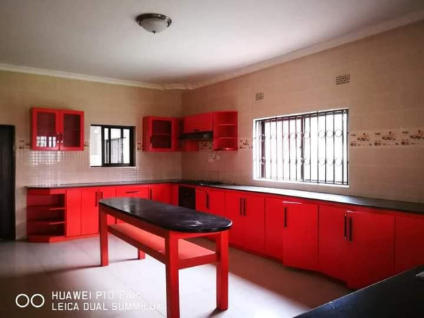 beautiful-4-bedroom-house-for-rent-in-eureka-park-big-2