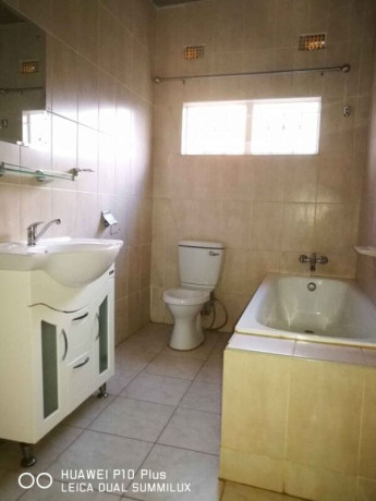 3-bedroom-flat-for-rent-in-chalala-big-4