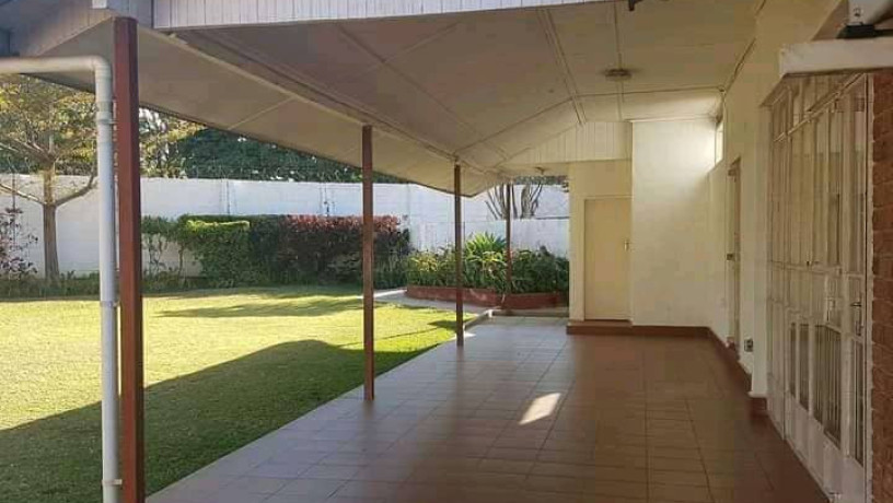 spacious-4-bedroom-house-for-rent-in-sunningdale-big-1