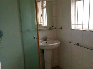 spacious-4-bedroom-house-for-rent-in-sunningdale