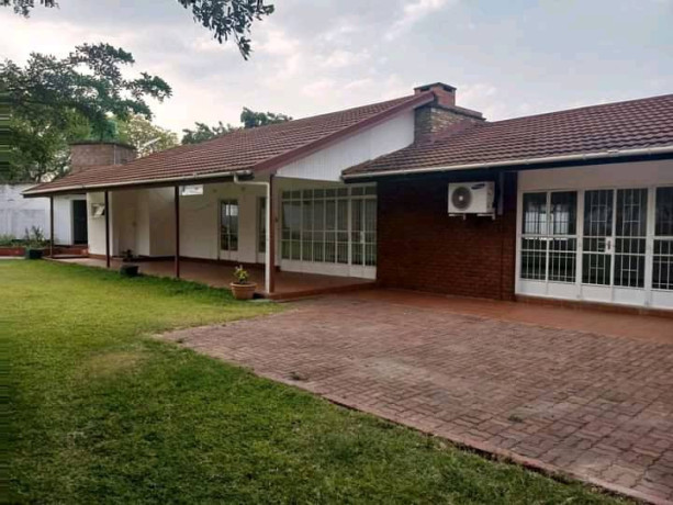 spacious-4-bedroom-house-for-rent-in-sunningdale-big-9