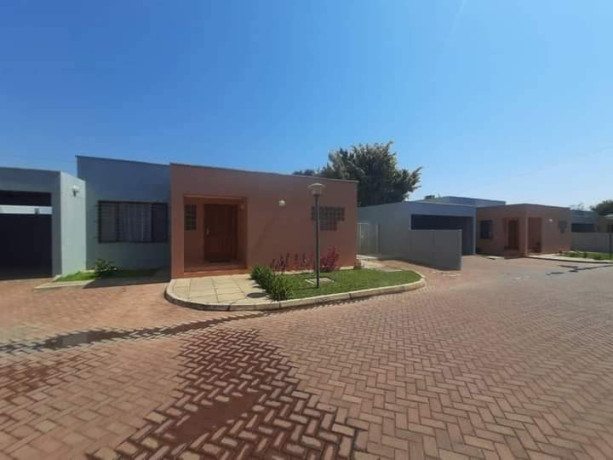 3-bedrooms-apartment-for-rent-in-mass-media-big-3