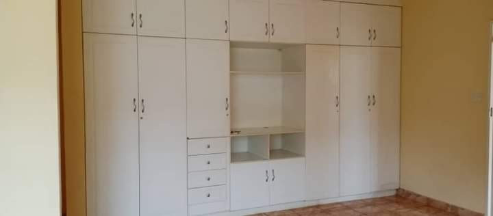5-bedroom-house-for-rent-in-ibex-hill-big-5