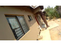 2-bedroom-flats-for-rent-in-meanwood-small-4