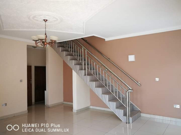 2-bedroom-flat-for-rent-in-ibex-hill-big-7