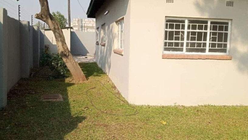 2-bedroom-flat-for-rent-in-makeni-big-0