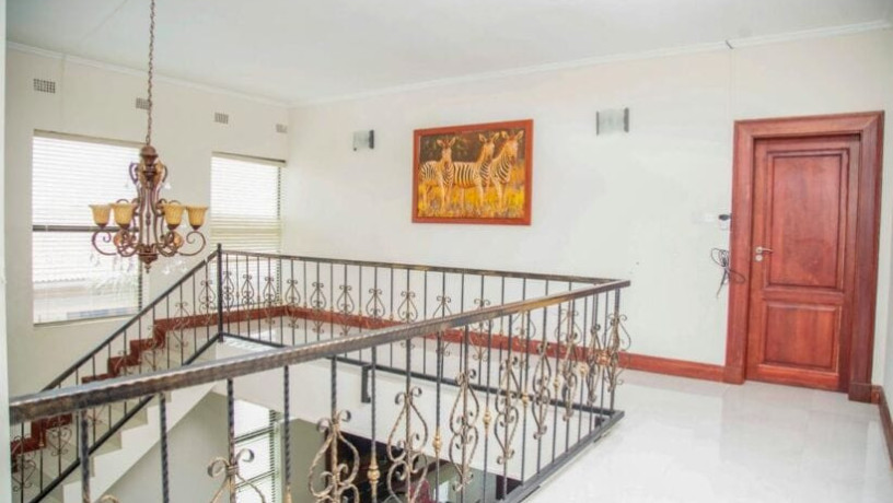 3-bedroom-house-for-rent-in-roma-park-big-9