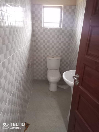 3-bedroom-flat-for-rent-in-chalala-big-4