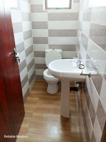 3-bedroom-flat-for-rent-in-chalala-big-2