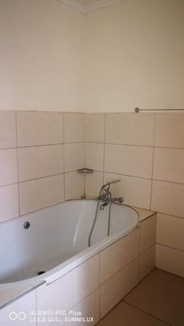 4-bedroom-house-for-rent-in-woodlands-big-4