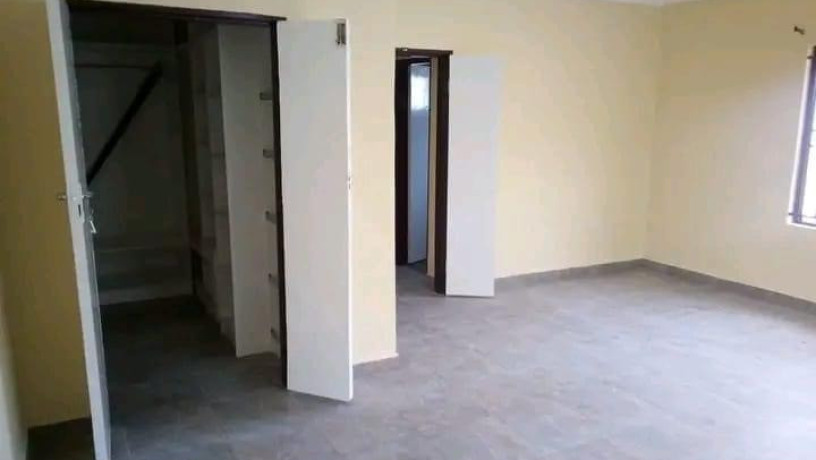 3-bedroom-flat-for-rent-in-makeni-big-0