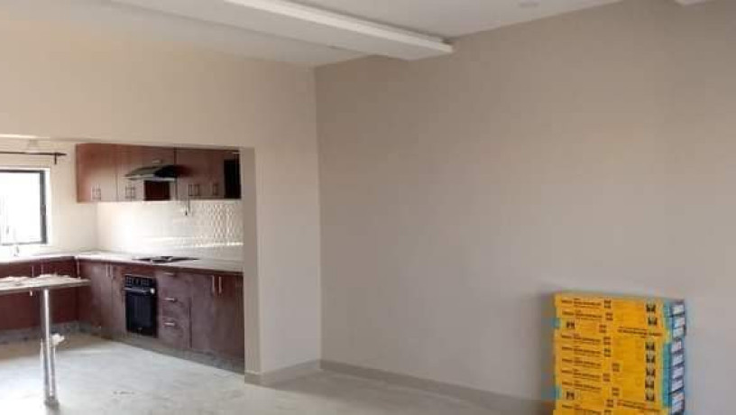 2-bedroom-flat-for-rent-in-silverest-big-9