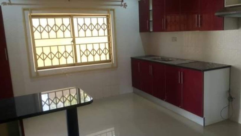 3-bedroom-flat-for-rent-in-chilanga-big-5