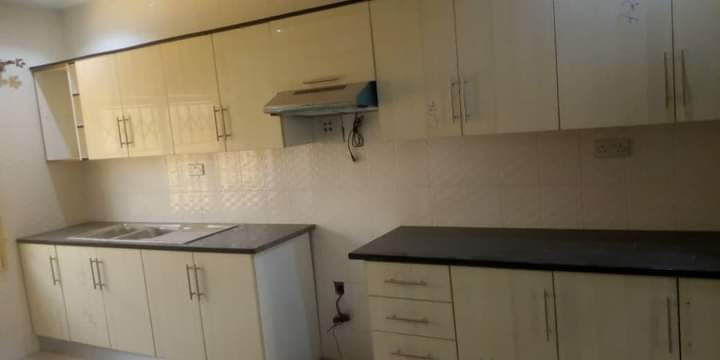 3-bedroom-flat-for-rent-in-chilanga-big-3