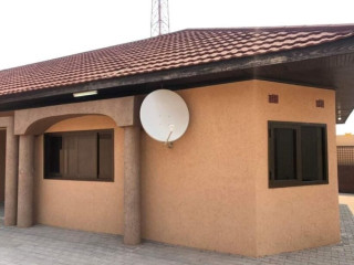 2 Bedroom Flat For Rent in Ibex Hill