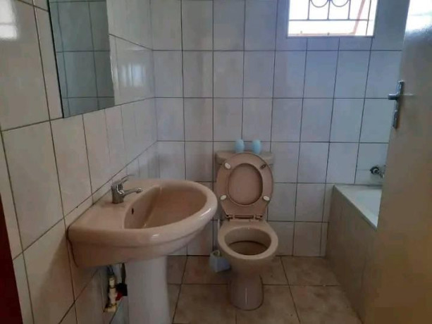 2-bedroom-flat-for-rent-in-chongwe-big-4
