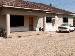3-bedroom-flat-for-rent-in-chalala