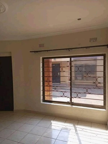 3-bedroom-flat-for-rent-in-salama-park-big-3