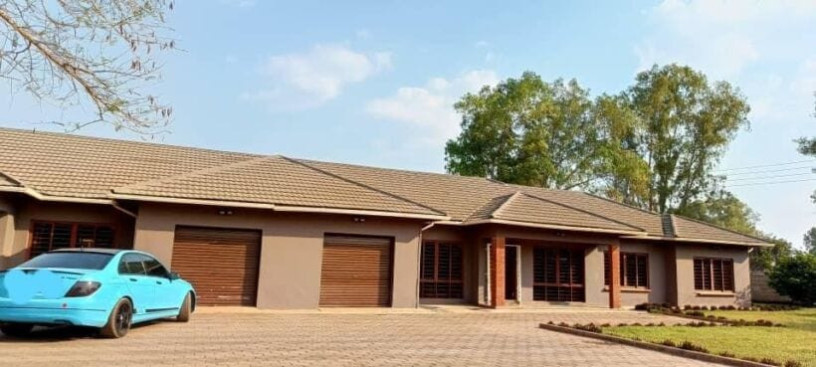 3-bedroom-flat-for-rent-in-meanwood-ibex-big-0