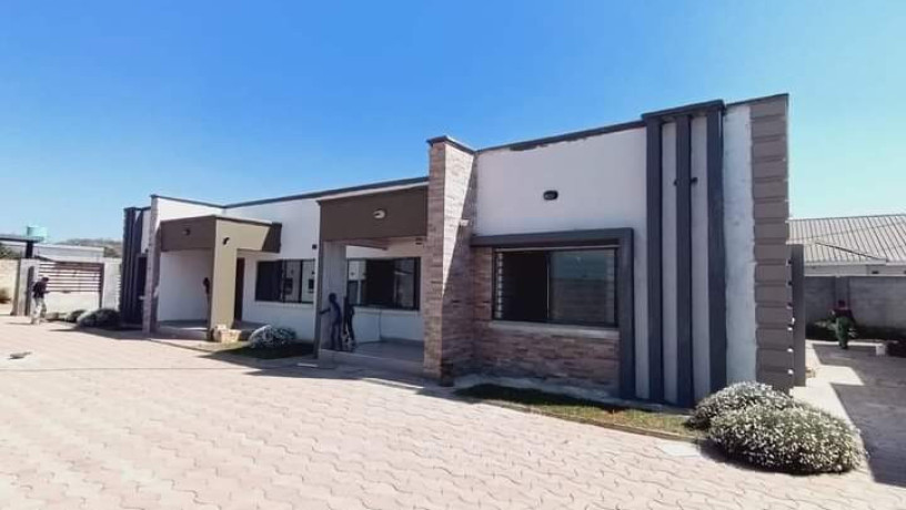 32-bedroom-flats-for-rent-in-meanwood-kwamwena-big-8