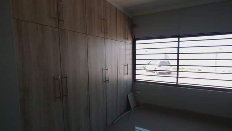 32-bedroom-flats-for-rent-in-meanwood-kwamwena-big-5